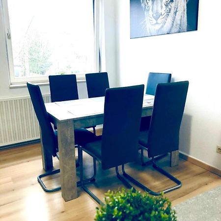 Wohnung Mit Neuem Bad Und Kueche Gelsenkirchen Exterior foto
