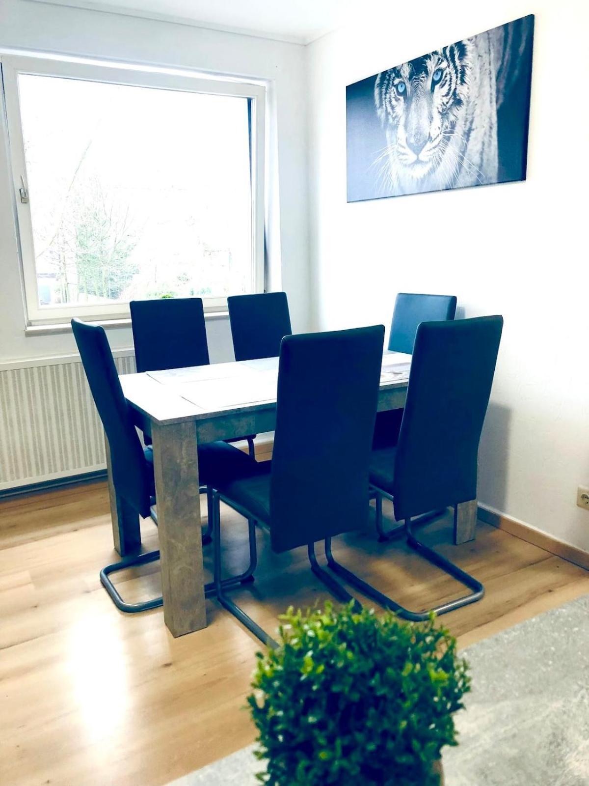 Wohnung Mit Neuem Bad Und Kueche Gelsenkirchen Exterior foto